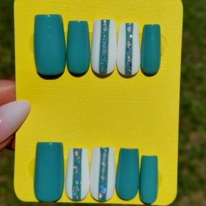 Green and White Glitter Nails